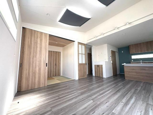 川添町戸建の居間・リビング