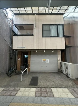 Ｔ＇ｓ　ＳＱＵＡＲＥ　芥川