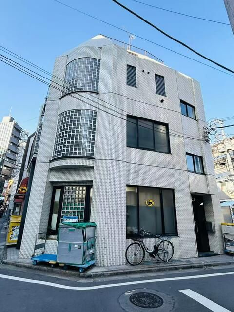 新宿区高田馬場２丁目の店舗事務所の外観
