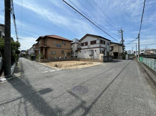【新築】鶴ヶ島市上広谷新築分譲住宅 全1棟の前面道路含む現地写真