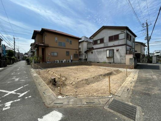 【新築】鶴ヶ島市上広谷新築分譲住宅 全1棟の外観|角地で開放感あり！