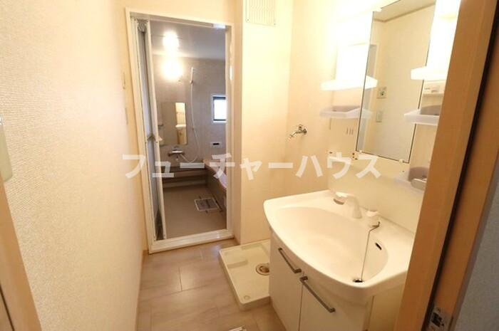 リビングタウン東海　Ｅ棟の洗面所