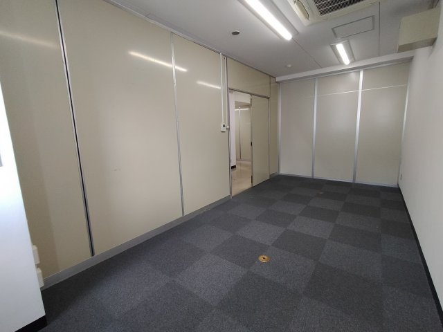 吹田市垂水町３丁目の店舗事務所