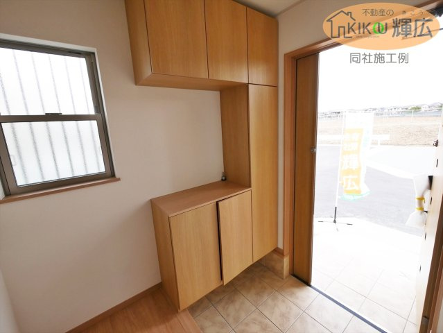 加古川市第11平岡町一色（全1棟）　新築の玄関|同社施工例です。