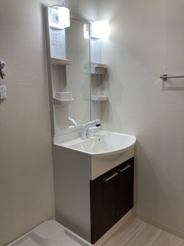 フジパレス西取石Ⅲ番館の独立洗面台