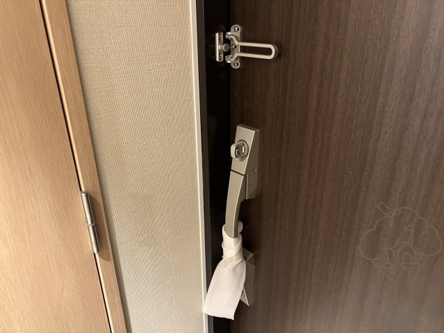 リビオメゾン新大阪の玄関