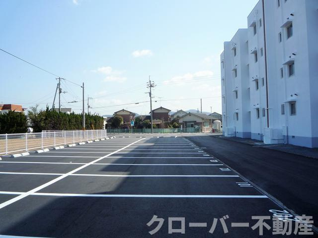 京都あすかの駐車場