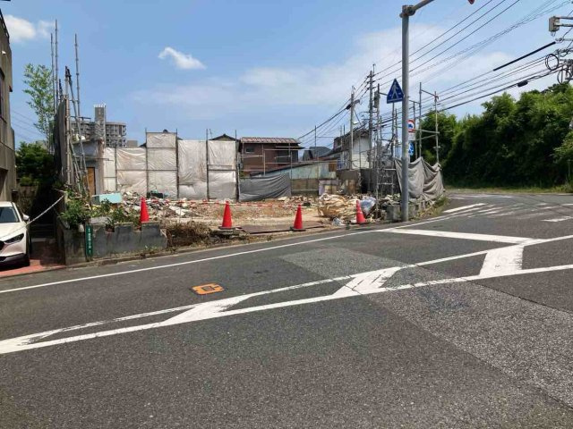 荒生田二丁目の外観|現地解体中（2026年8月19日）撮影