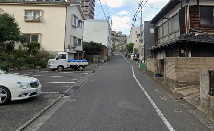 正津町の前面道路含む現地写真