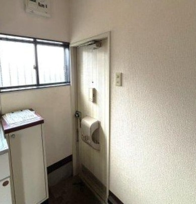 パールハイツ新河岸の玄関