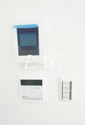 【セキュリティ】 | ハーミットクラブハウス新子安Ⅲ | モニター付きインターホンです。
