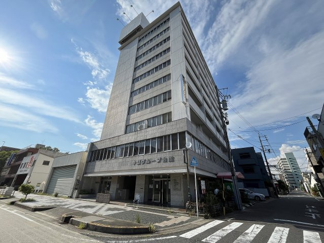 UMビル