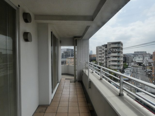 クレッセント武蔵小杉グランディズ壱番館