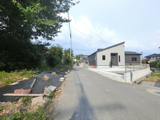 みやき町大字原古賀9期　２号棟の前面道路含む現地写真|前面道路含む現地写真です