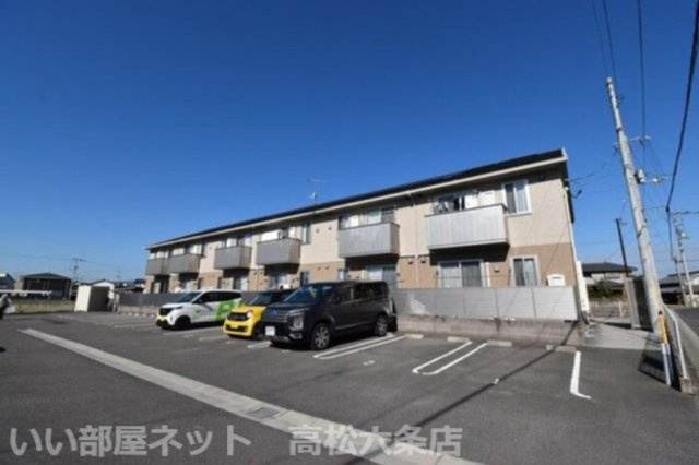 クレセール三谷の外観