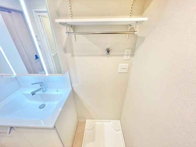 【ランドリースペース】 | ルネ豊中 | エイブル売買事業部では、箕面市・豊中市・吹田市・池田市・茨木市・高槻市の北摂エリア全域で、物件のご紹介を致しております。北摂エリアにて購入物件をお探しの際は、当社までお問合せ下さいませ。