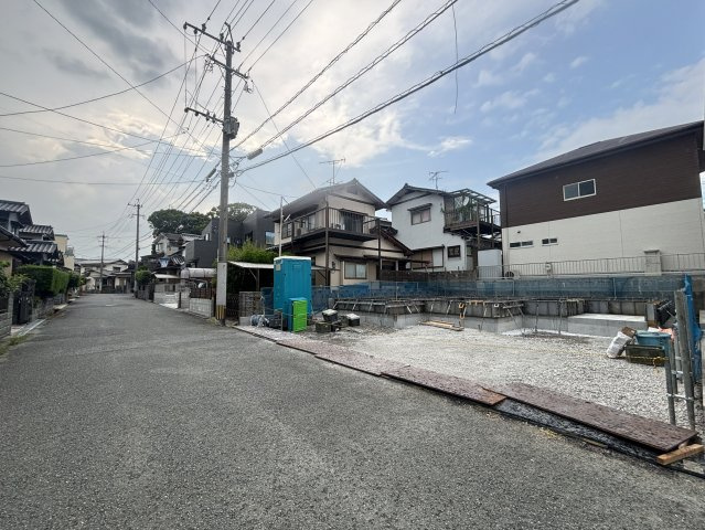 【前面道路含む現地写真】の画像