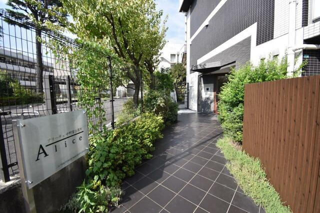 アリーチェ中野富士見町のエントランス|清潔なエントランスです