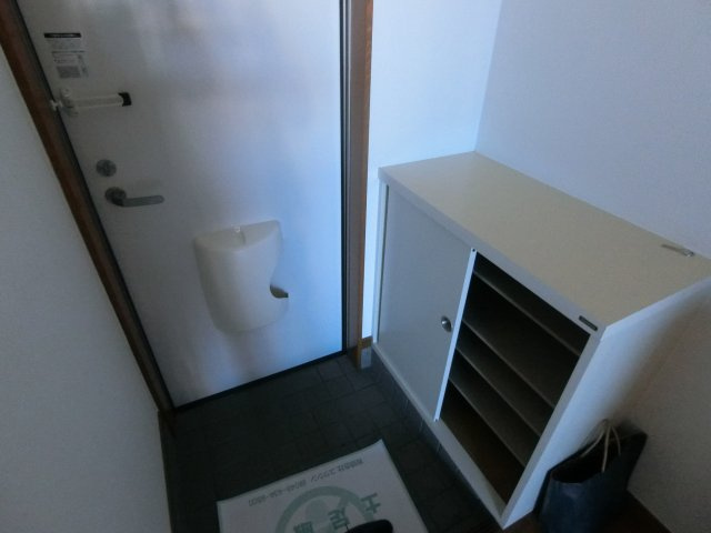 ラベンダーコートの玄関|他のお部屋の参考写真となります。