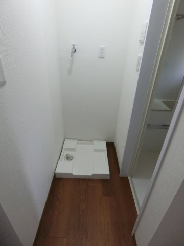 ラベンダーコートの洗面所|他のお部屋の参考写真となります。