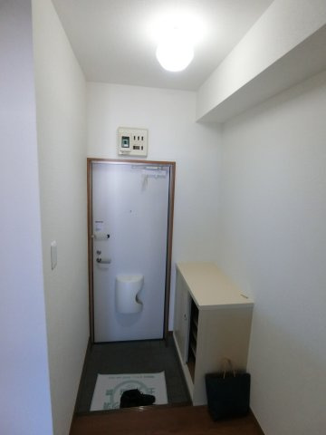ラベンダーコートの玄関|他のお部屋の参考写真となります。