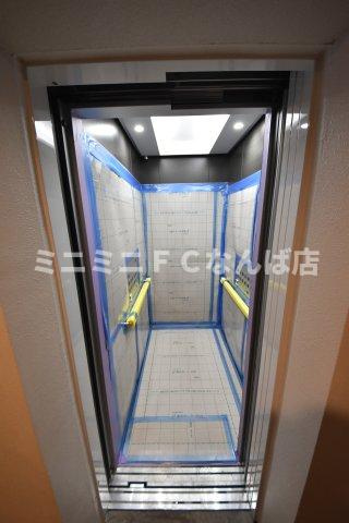 セレニテ難波リアン