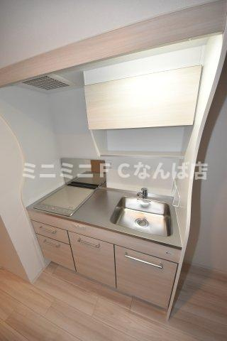 セレニテ難波リアンのキッチン