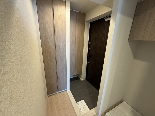 エステムコート松戸の玄関