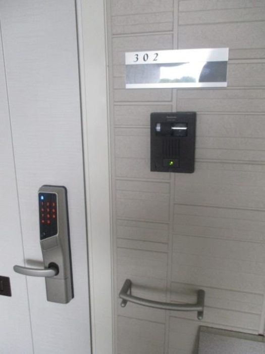 D-room F.京町の玄関