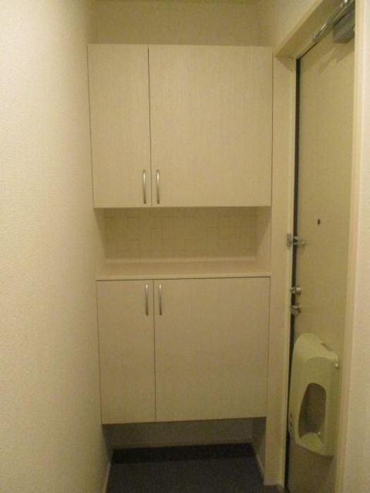 D-room F.京町の玄関