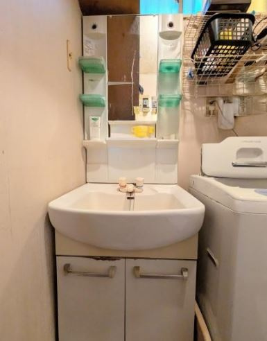 【中古】坂戸市泉町中古住宅の独立洗面台