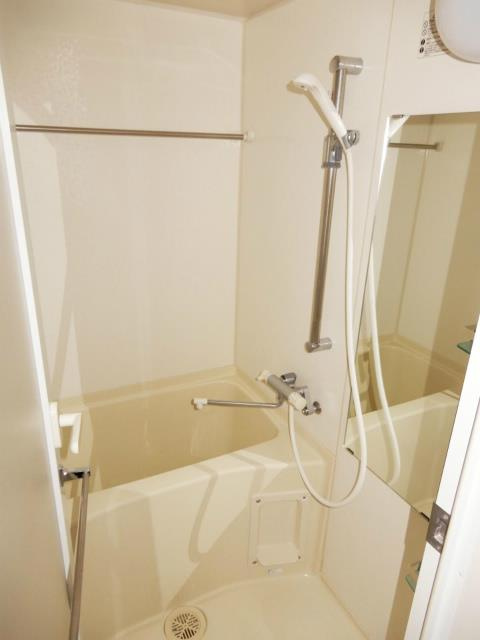 エクセル東神奈川 の浴室