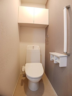 【トイレ】 | ジラソーレ西庄Ⅱ | 落ち着いた色調のトイレです