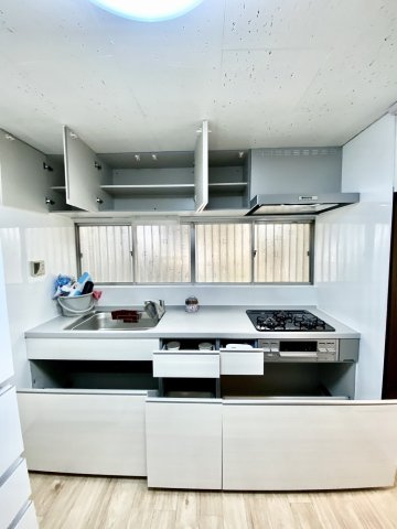 加島２丁目一戸建のキッチン|キッチン収納