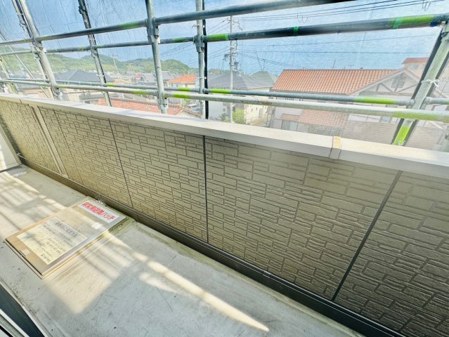 ノア東山B棟のバルコニー
