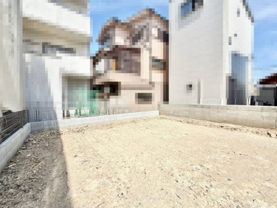 【外観】 | 緑ヶ丘北町２丁　新築戸建 | 現地見学当日から承っております♪現地周辺の環境や、駅までの道のりなど周辺環境も合わせてご確認いただき、ぜひご検討ください！