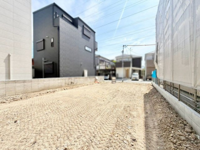 【外観】 | 緑ヶ丘北町２丁　新築戸建 | 憧れカウンターキッチンですので、家族と会話しながら楽しくお料理できますね