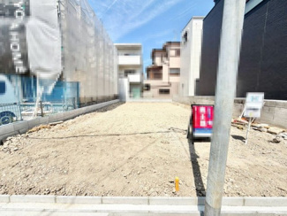 【外観】 | 緑ヶ丘北町２丁　新築戸建 | 有効宅地面積約３９．７６坪！並列に駐車３台可能！セカンドカーや来客時にも安心ですね♪