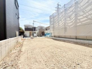 【外観】 | 緑ヶ丘北町２丁　新築戸建 | 【令和８年１２月完成予定】南東向き日当たり良好！明るいお家で気持ちのいい新生活をここではじめませんか！現地見学当日から予約可能です！是非現地にてご確認ください♪
