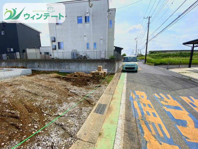 阿見町阿見第7　新築戸建　3号棟の前面道路含む現地写真|建築の進捗に応じて見学も可能です。現地で暮らしのイメージを膨らませてください。