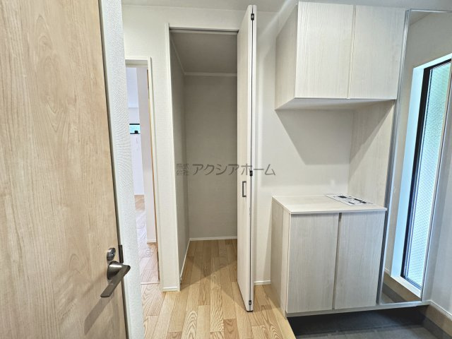 所沢市北秋津・全1棟　新築一戸建　～北西角地～の収納|玄関収納