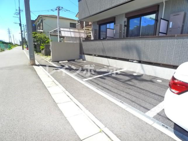 Cane rossoの駐車場