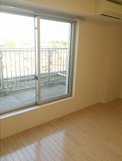 西東京市田無町１丁目の賃貸マンションの居間・リビング