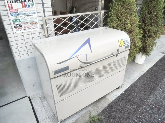 ファブール中村橋のその他共用部分|共用ごみ置き場です。