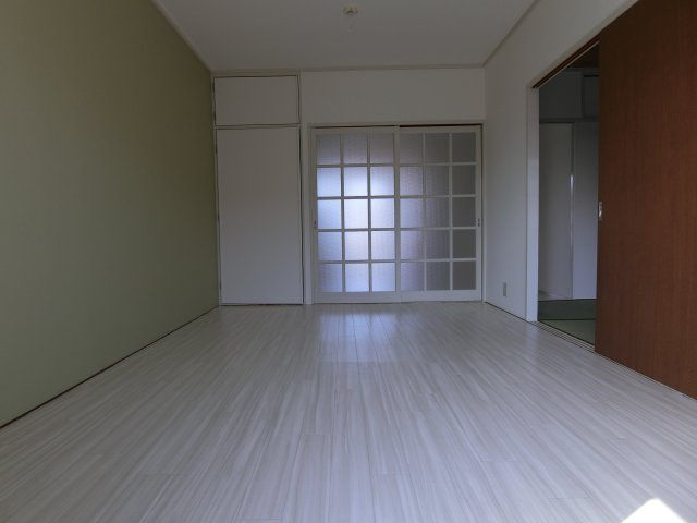 シティハイツ立石の洋室