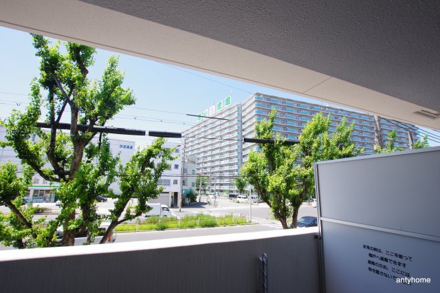 アドバンス西梅田ウインズ　仲介手数料無料のバルコニー
