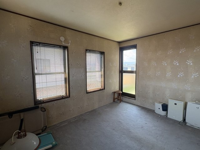 錦町綾ノ内 中古一戸建ての洋室