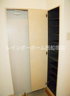 ブラン．ノワールの玄関
