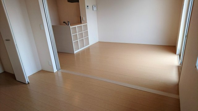 サニーヒルズの居間・リビング