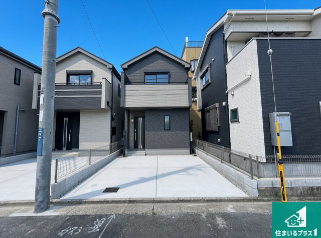 東大阪市加納　新築一戸建ての外観|お客様に長く安心して住んでいだだける事にこだわった家づくり！住んでからのアフターサービスにもしっかりと取り組んでいます！